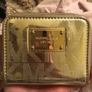 Michael kors wallet